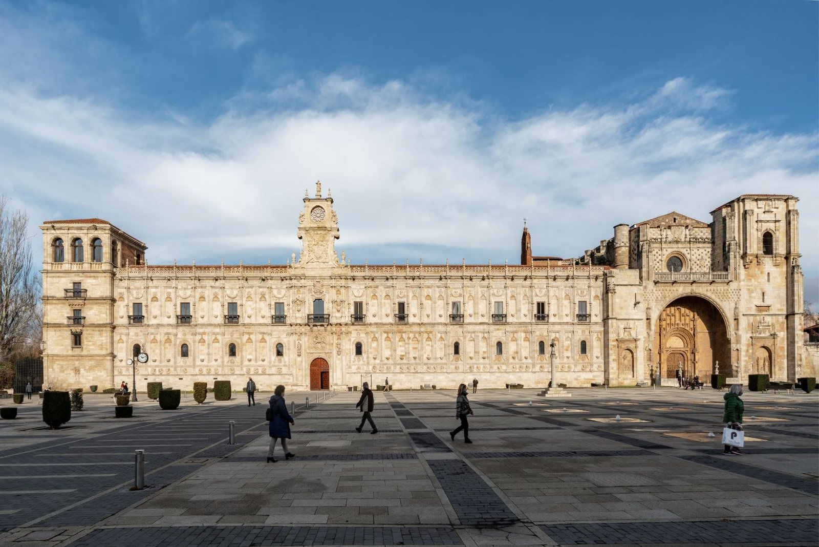 Parador de León — Parador de León, hotel