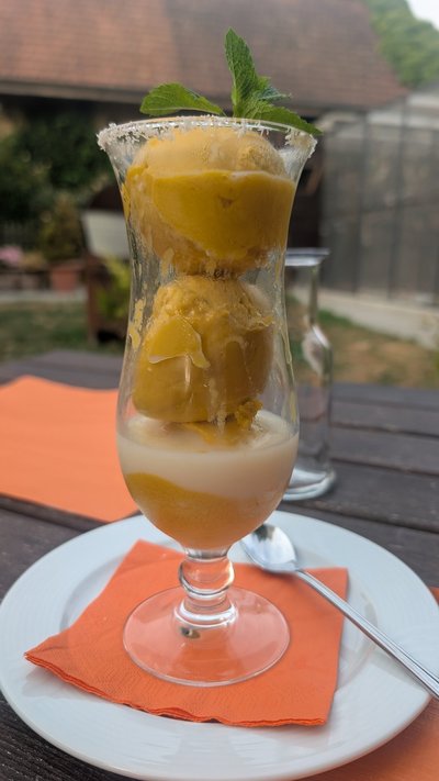 Bahnhof Kallnach — Bahnhof Kallnach, restaurant